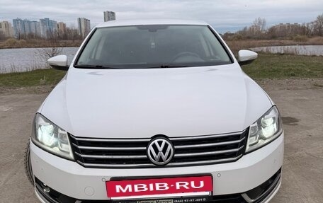 Volkswagen Passat B7, 2012 год, 980 000 рублей, 3 фотография