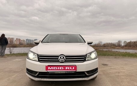 Volkswagen Passat B7, 2012 год, 980 000 рублей, 6 фотография