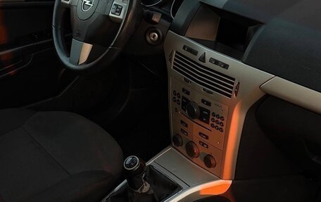Opel Astra H, 2008 год, 390 000 рублей, 18 фотография