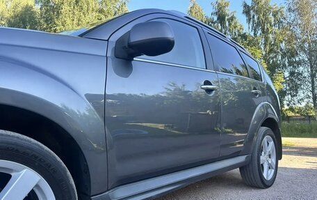 Mitsubishi Outlander III рестайлинг 3, 2008 год, 875 000 рублей, 5 фотография