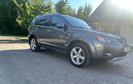 Mitsubishi Outlander III рестайлинг 3, 2008 год, 875 000 рублей, 15 фотография