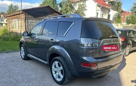 Mitsubishi Outlander III рестайлинг 3, 2008 год, 875 000 рублей, 8 фотография