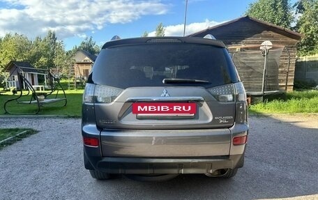 Mitsubishi Outlander III рестайлинг 3, 2008 год, 875 000 рублей, 14 фотография