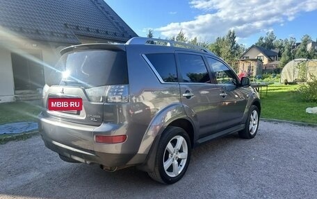 Mitsubishi Outlander III рестайлинг 3, 2008 год, 875 000 рублей, 16 фотография
