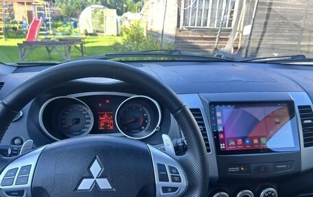 Mitsubishi Outlander III рестайлинг 3, 2008 год, 875 000 рублей, 22 фотография