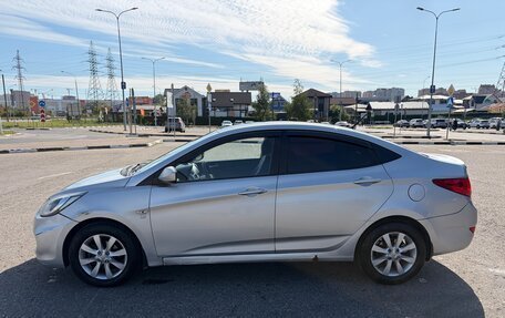 Hyundai Solaris II рестайлинг, 2011 год, 420 000 рублей, 2 фотография