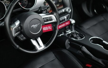 Ford Mustang VI рестайлинг, 2015 год, 2 475 000 рублей, 4 фотография