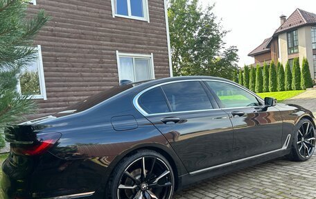 BMW 7 серия, 2016 год, 2 750 000 рублей, 2 фотография
