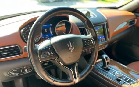 Maserati Levante I, 2017 год, 4 725 000 рублей, 13 фотография