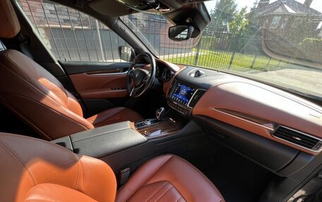 Maserati Levante I, 2017 год, 4 725 000 рублей, 16 фотография