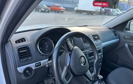 Skoda Yeti I рестайлинг, 2014 год, 1 300 000 рублей, 10 фотография