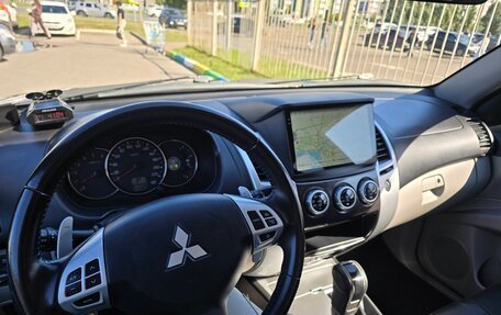 Mitsubishi Pajero Sport II рестайлинг, 2011 год, 1 570 000 рублей, 11 фотография