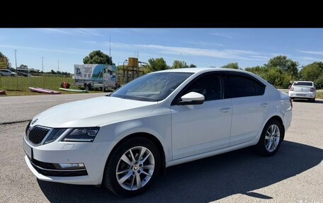 Skoda Octavia, 2020 год, 1 600 000 рублей, 2 фотография