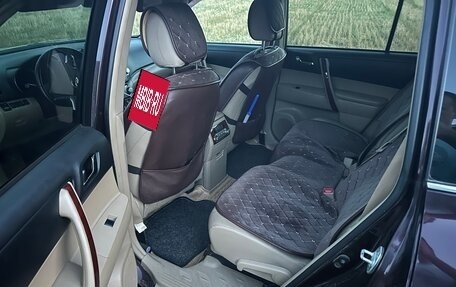 Toyota Highlander III, 2010 год, 1 350 000 рублей, 6 фотография