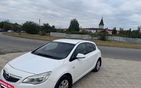 Opel Astra J, 2011 год, 726 000 рублей, 2 фотография