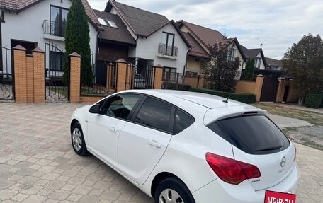 Opel Astra J, 2011 год, 726 000 рублей, 4 фотография