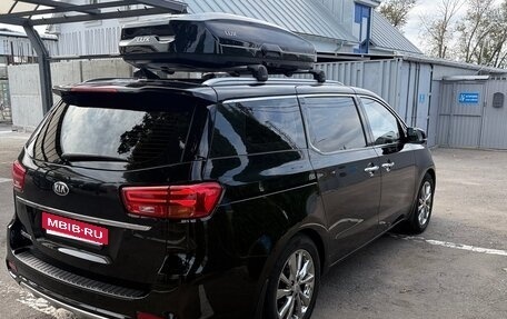 KIA Carnival III, 2018 год, 3 200 000 рублей, 6 фотография