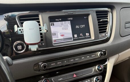 KIA Carnival III, 2018 год, 3 200 000 рублей, 20 фотография