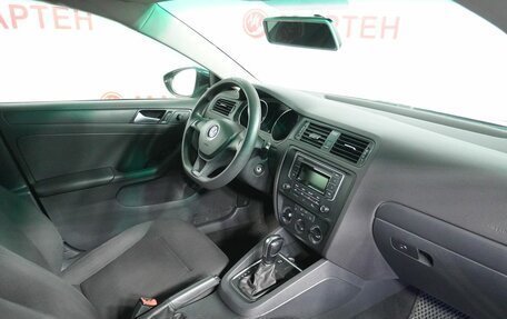 Volkswagen Jetta VI, 2015 год, 999 000 рублей, 10 фотография