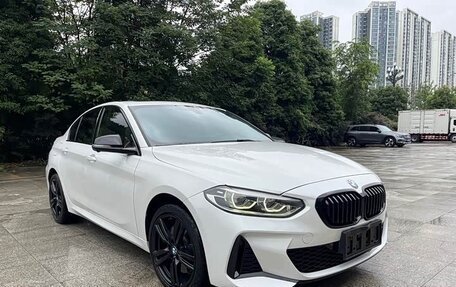 BMW 1 серия, 2022 год, 1 480 000 рублей, 3 фотография