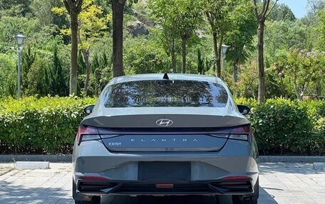 Hyundai Elantra, 2022 год, 1 235 000 рублей, 6 фотография