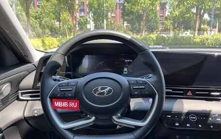 Hyundai Elantra, 2022 год, 1 235 000 рублей, 10 фотография