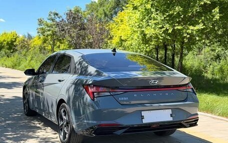 Hyundai Elantra, 2022 год, 1 250 000 рублей, 6 фотография