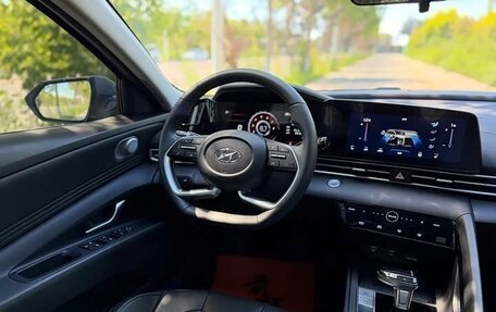 Hyundai Elantra, 2022 год, 1 250 000 рублей, 11 фотография