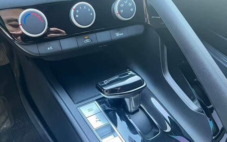 Hyundai Elantra, 2023 год, 1 410 000 рублей, 8 фотография