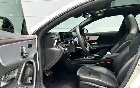 Mercedes-Benz CLA, 2023 год, 1 920 500 рублей, 8 фотография