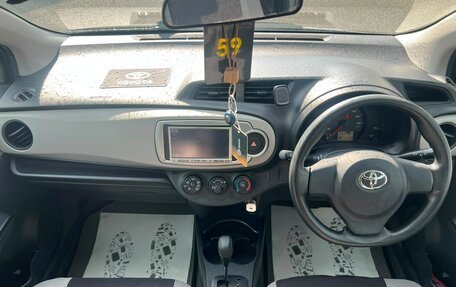 Toyota Vitz, 2011 год, 839 000 рублей, 14 фотография