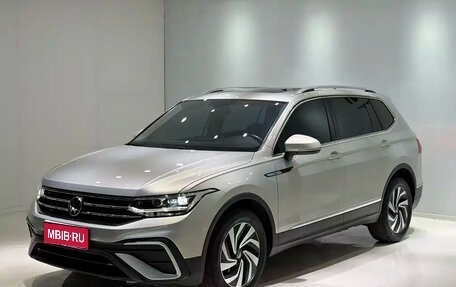 Volkswagen Tiguan II, 2023 год, 2 503 100 рублей, 1 фотография
