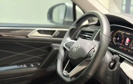 Volkswagen Tiguan II, 2023 год, 2 503 100 рублей, 9 фотография