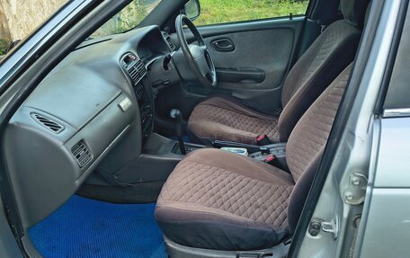 Suzuki Cultus III рестайлинг, 2001 год, 170 000 рублей, 2 фотография
