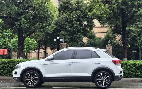 Volkswagen T-Roc I, 2023 год, 1 480 000 рублей, 12 фотография
