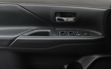 Mitsubishi Outlander III рестайлинг 3, 2021 год, 3 260 000 рублей, 8 фотография
