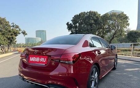 Mercedes-Benz A-Класс, 2021 год, 1 800 000 рублей, 8 фотография