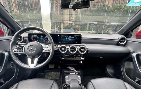 Mercedes-Benz A-Класс, 2022 год, 1 680 000 рублей, 9 фотография