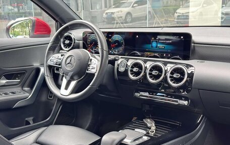Mercedes-Benz A-Класс, 2022 год, 1 680 000 рублей, 7 фотография