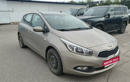KIA cee'd III, 2013 год, 1 075 000 рублей, 3 фотография