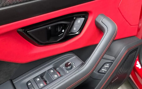 Lamborghini Urus I, 2024 год, 38 674 000 рублей, 24 фотография