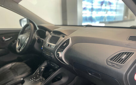 Hyundai ix35 I рестайлинг, 2011 год, 1 250 000 рублей, 12 фотография