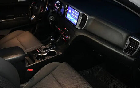 KIA Sportage IV рестайлинг, 2016 год, 1 800 000 рублей, 9 фотография