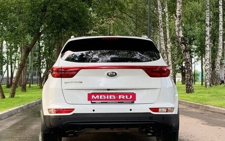 KIA Sportage IV рестайлинг, 2016 год, 1 800 000 рублей, 2 фотография