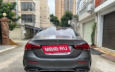 Mercedes-Benz A-Класс, 2022 год, 1 780 000 рублей, 5 фотография