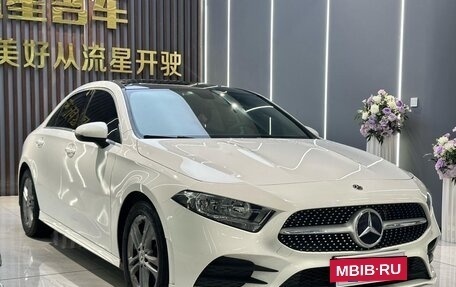 Mercedes-Benz A-Класс, 2022 год, 1 840 000 рублей, 3 фотография