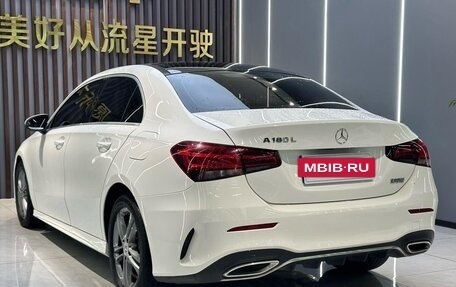 Mercedes-Benz A-Класс, 2022 год, 1 840 000 рублей, 6 фотография