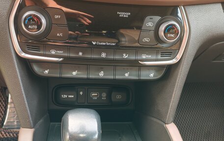 Hyundai Santa Fe IV, 2018 год, 2 950 000 рублей, 15 фотография