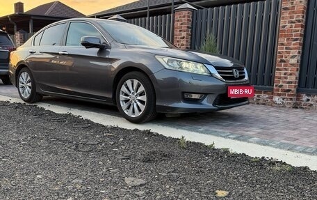 Honda Accord IX рестайлинг, 2013 год, 1 650 000 рублей, 3 фотография