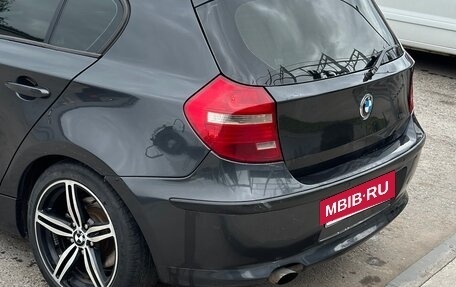 BMW 1 серия, 2007 год, 550 000 рублей, 2 фотография